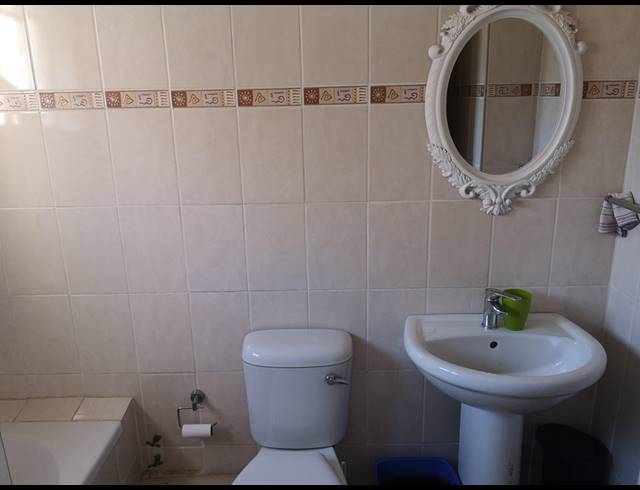 2 BEDROOM APARTMENT TO LET IN CLARENDON